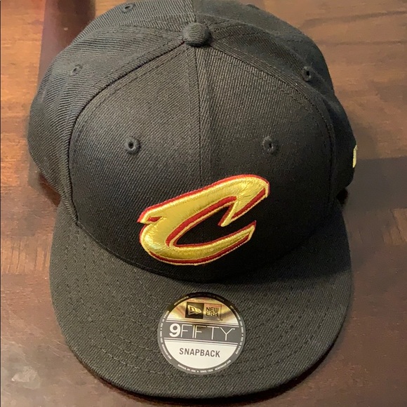 Cleveland Cavaliers NBA Gold on Team 9FIFTY - Picture 1 of 7